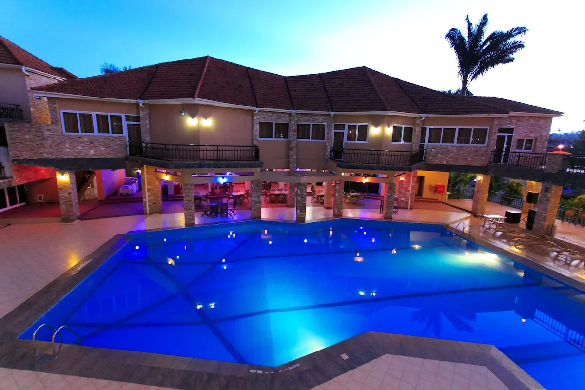 Wash and Wills Hotel